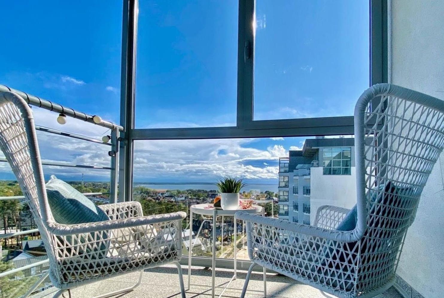 Apartment White Suite, 50 Meters To Beach, 10th Floor, Beautiful View, Baltic *
