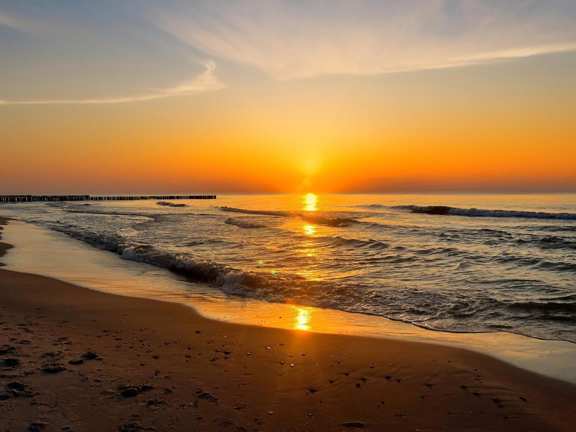 White Suite, 50 Meters To Beach, 10th Floor, Beautiful View, Baltic Apartment *