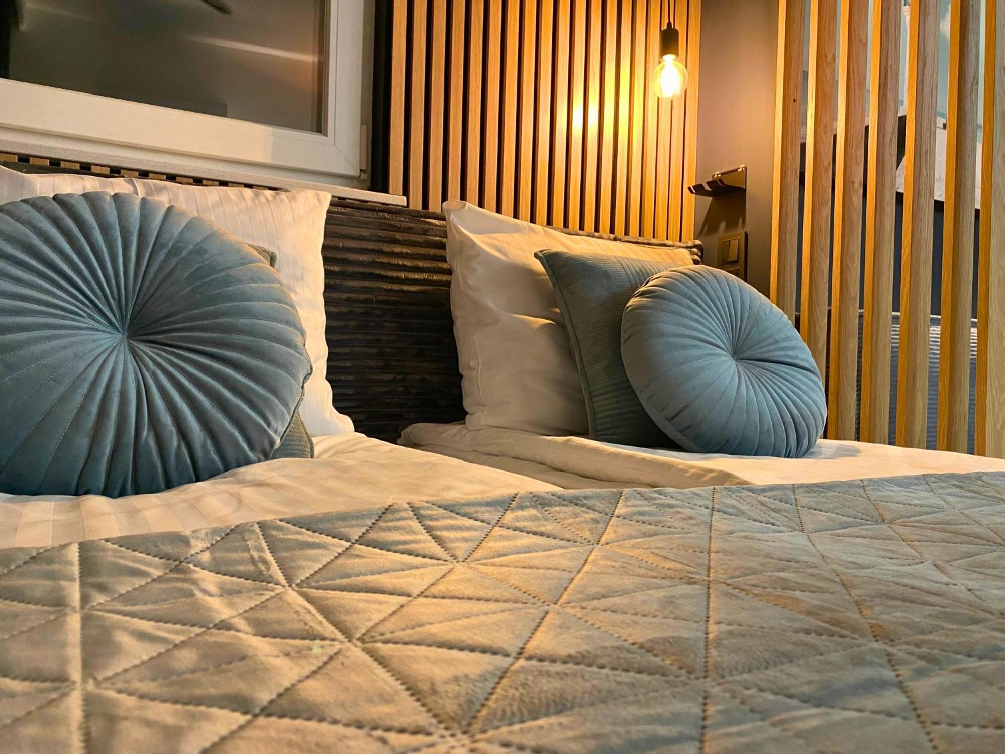 White Suite, 50 Meters To Beach, 10th Floor, Beautiful View, Baltic Apartment *